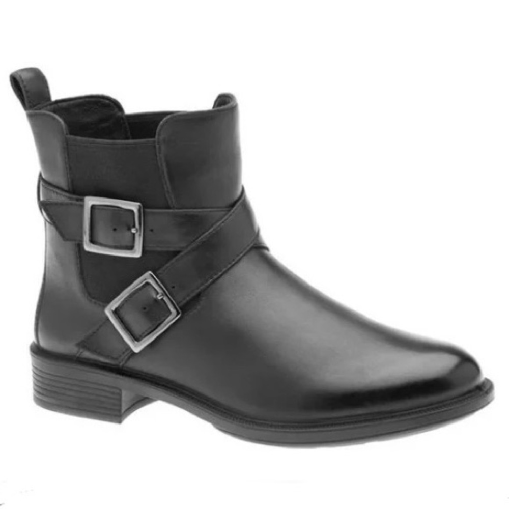 NWOT Umberto Raffino Tanya Size 41 Black Leather and Buckle Women’s Ankle Boots
